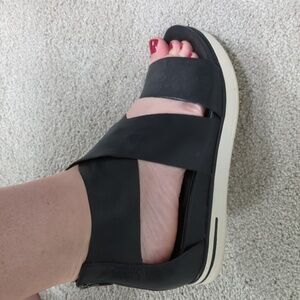 Eileen Fisher sandal